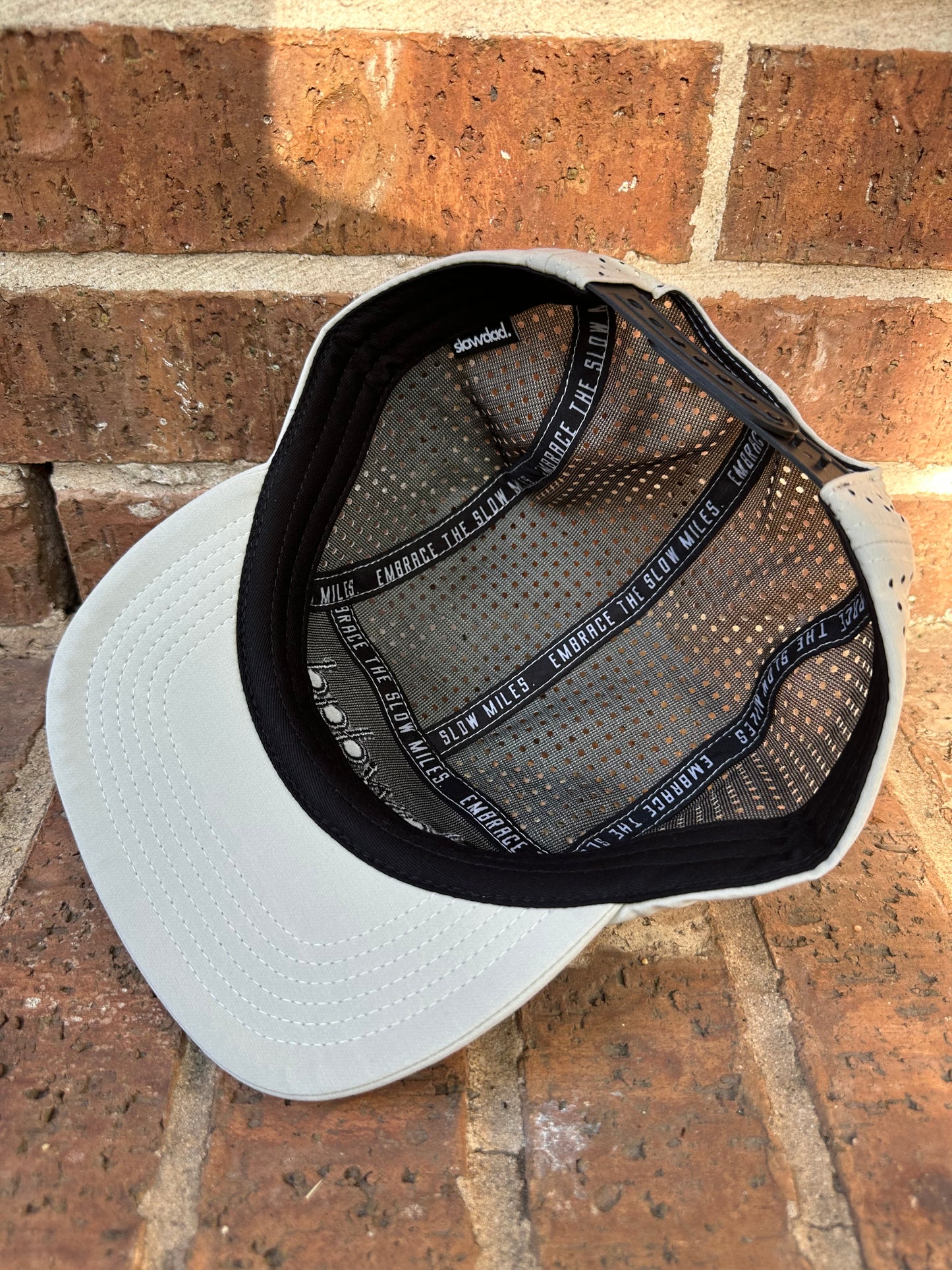 Signature 5 Panel Run Cap V2 - Light Beige
