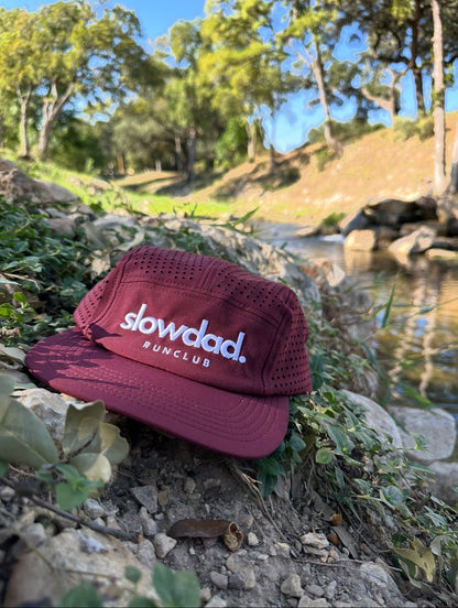 Signature 5 Panel Run Cap V2 - Maroon