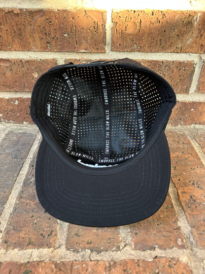 Signature 5 Panel Run Cap V2 - Black