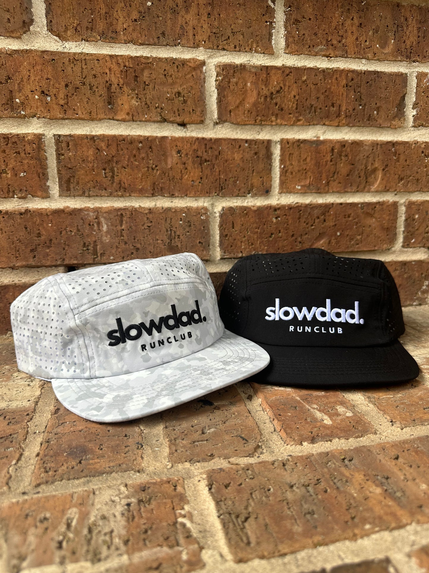 Signature 5 Panel Run Cap V2 - Black